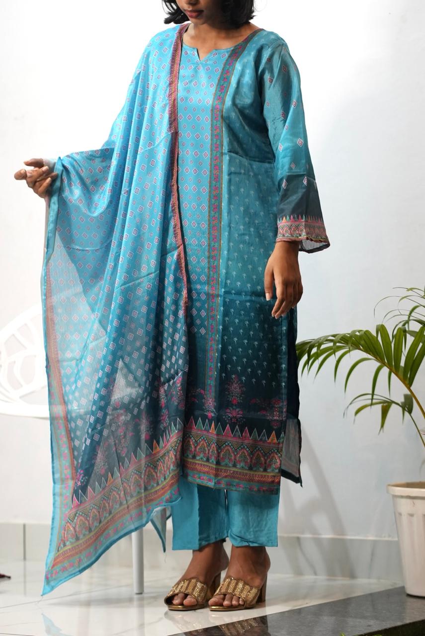 COLOURFULL WOMEN KURTI SET WITH DUPATTA